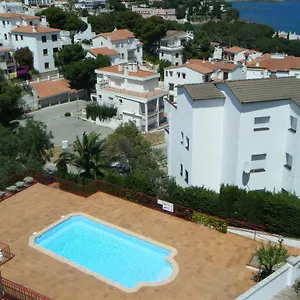 apartament-enginy-llanca.catalonia-hotels.com/