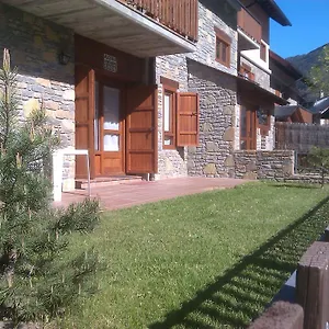 pirineo-suites-baqueira-aiguestortes.catalonia-hotels.com/